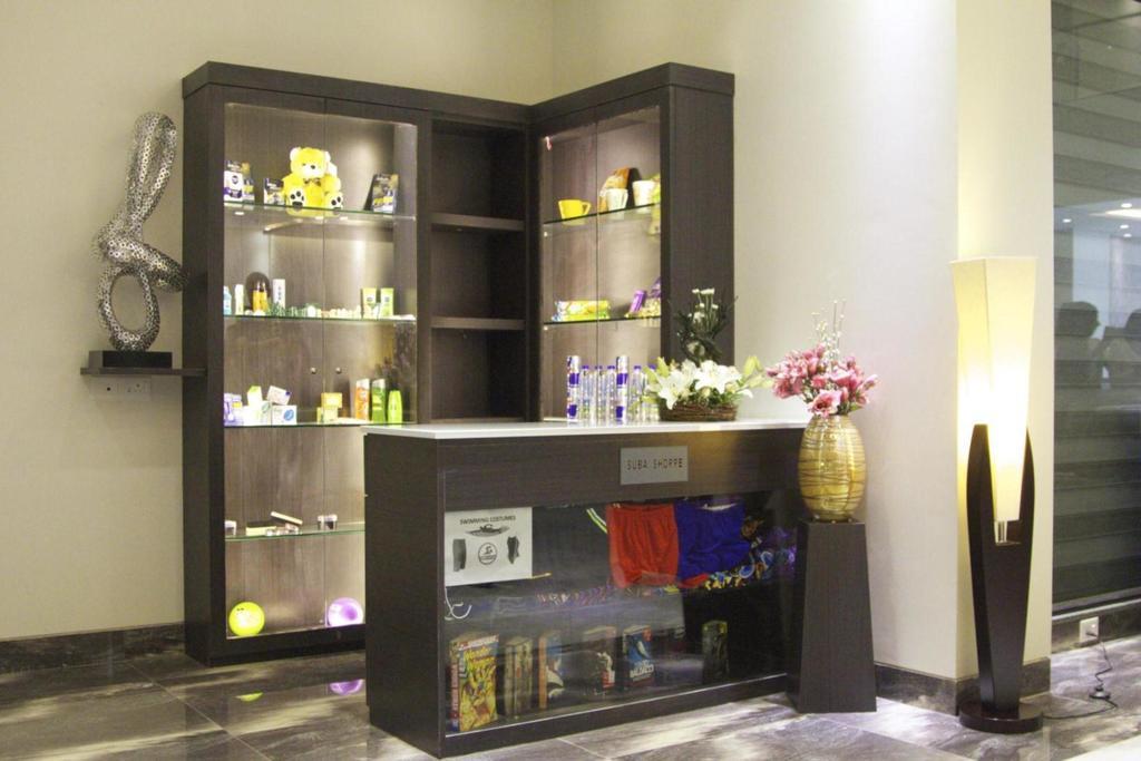 Hotel Suba Grand Dahej Luaran gambar